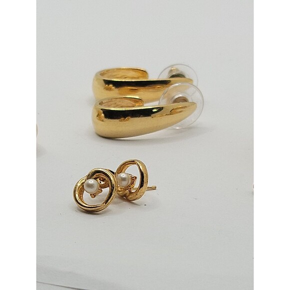 Gold Tone Pearl Earrings Pierced Lot of Four - Picture 5 of 5